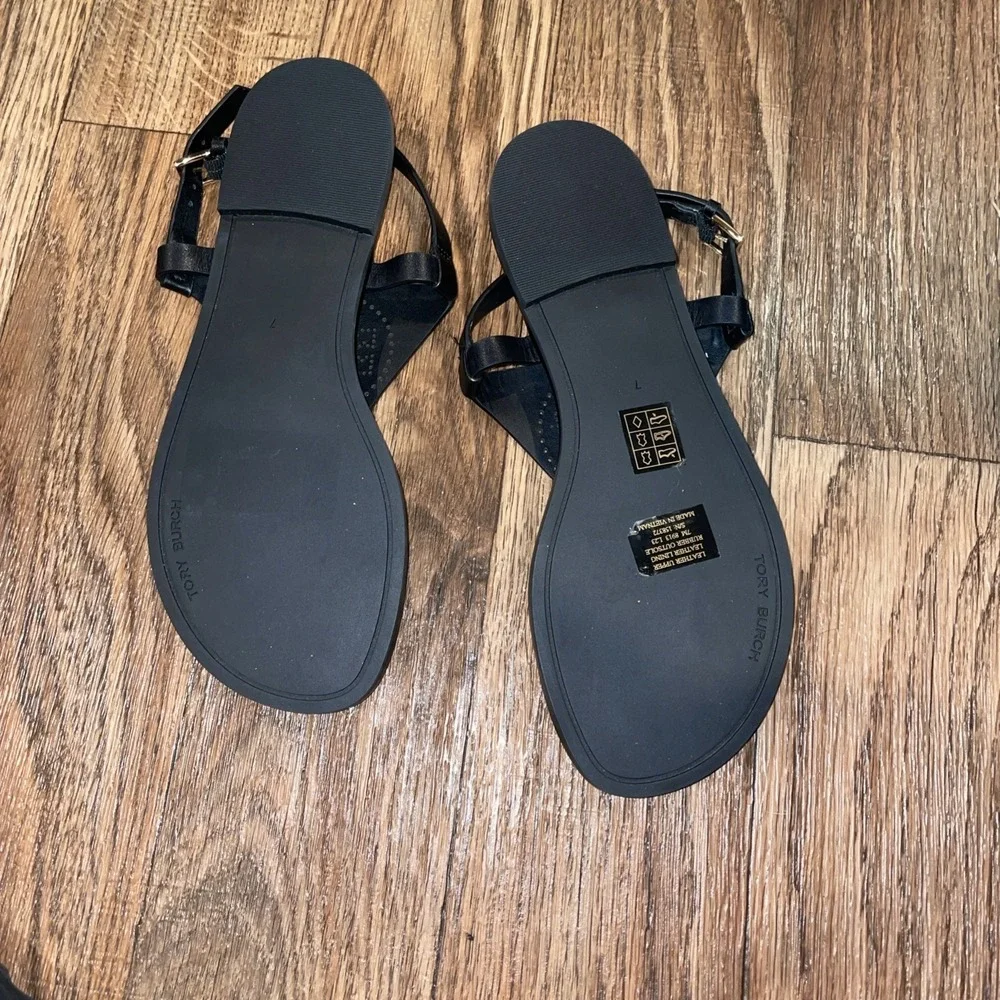 Tory Burch Capri Perf Sandal Thong Leather Perfect Black Size‎ 7 NWOB